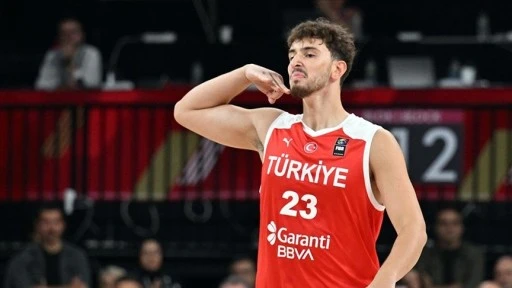 Milli basketbolcu Alperen Şengün'den Türk spor tarihine geçen anlaşma