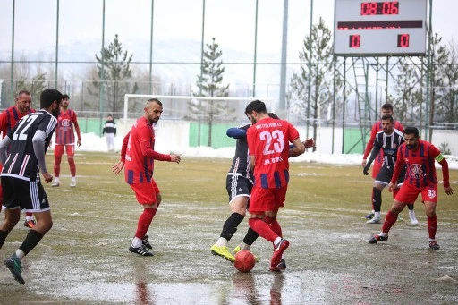 Sivas Dört Eylül, Ayağına Gelen Fırsatı Tepti