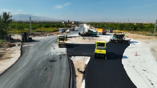 Sivas'ı Malatya'ya Bağlayacak Yolda Çalışmalar Son Sürat Devam Ediyor