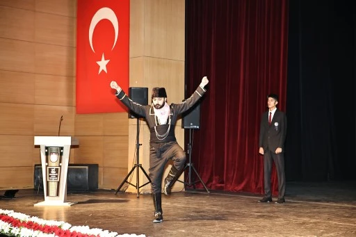 Sivas'ta Cumhuriyet'in İlkleri Canlandırıldı! 