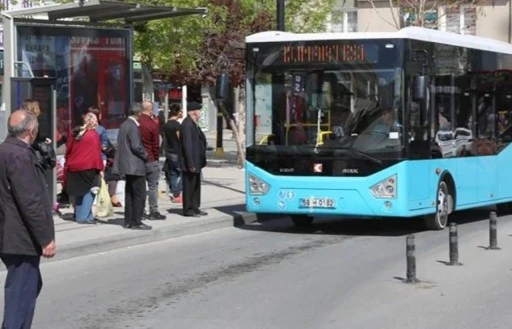 Sivas'ta Halk Otobüsünde Taciz İddiasının Şüphelisi Engelli Çıktı