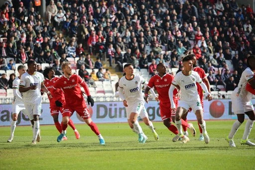 Sivasspor 3 Puan Almayı Unuttu