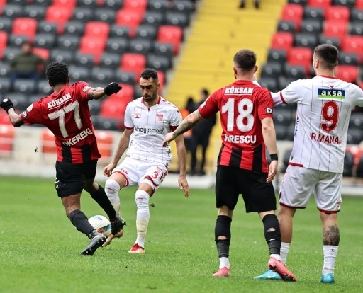 Sivasspor’da 2 Futbolcu Konya Maçında Yok!