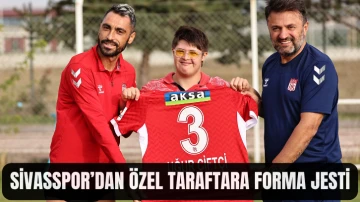 Sivasspor’dan Özel Taraftara Forma Jesti