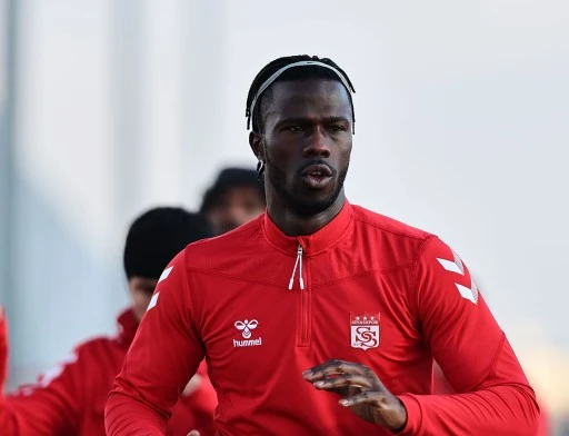 Son Günlerde Magazin Gündeminden Düşmüyordu! Sivasspor'da Keita Balde ile Yollar Ayrılıyor!