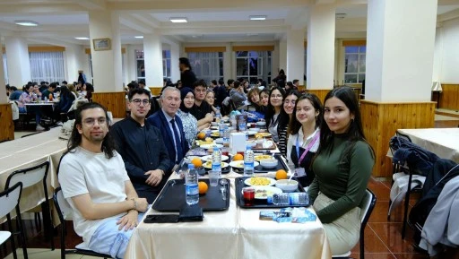 Tıp Fakültesi öğrencileri iftarda buluştu