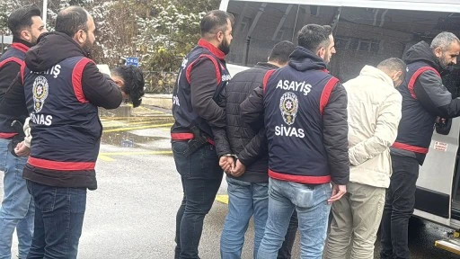 Vatandaşı Arayıp 'Adınız Terör Örgütü Soruşturmasına Karıştı' dediler, Yakayı Ele Verdiler