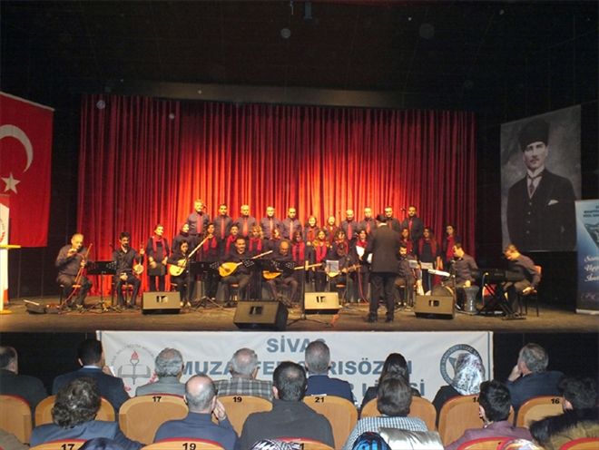 "Gönüllü Öğretmenler Korosu" konser verdi