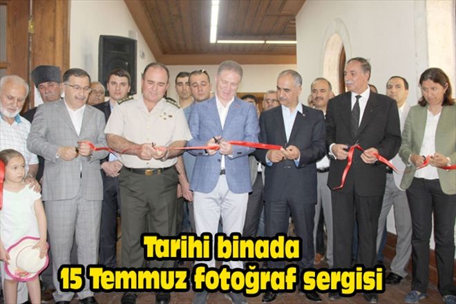 Tarihi binada 15 Temmuz fotoğraf sergisi 