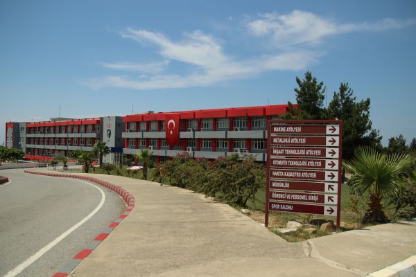 İskenderun Teknik Üniversitesi 14 Öğretim Görevlisi ve Araştırma Görevlisi alıyor