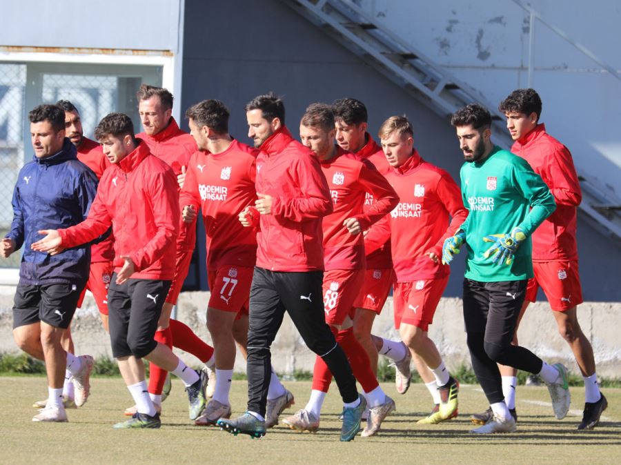 Sivasspor Yoğun Tempoda Hazırlanıyor