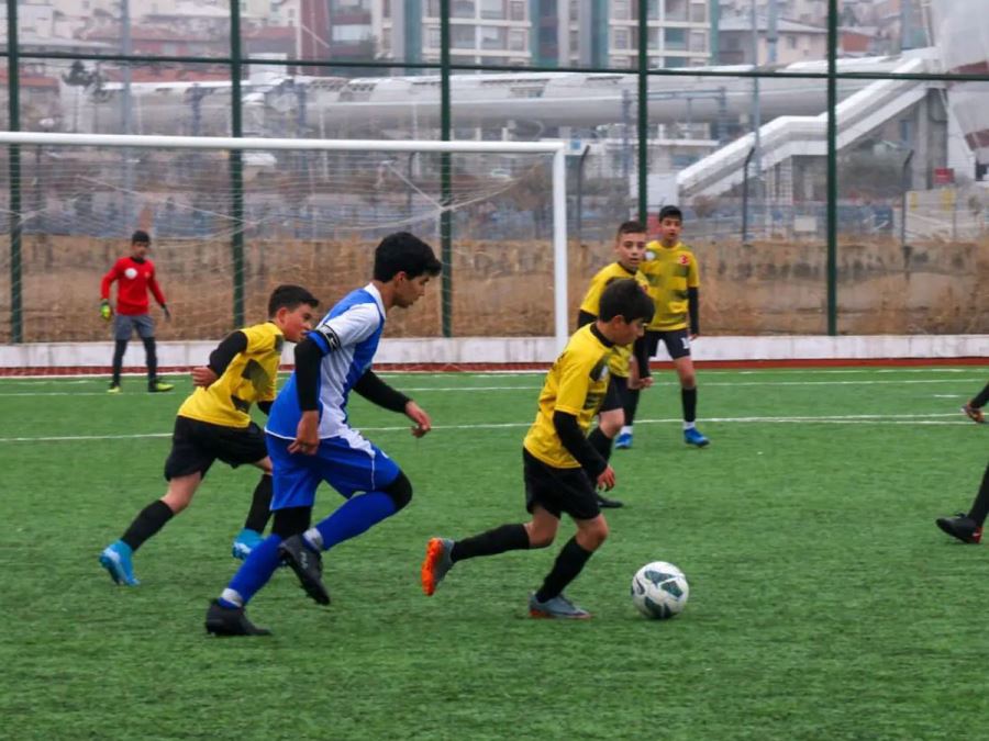 Okullar Arası Futbol Devam Ediyor