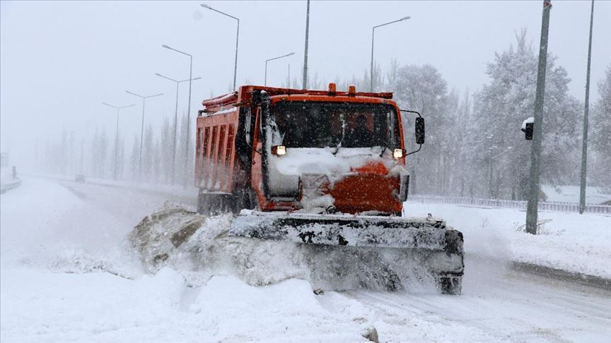 Sivas'ta 250 Köy Yolunda Ulaşım Sağlanamıyor--Video